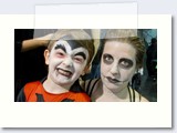 Vampiros y degollados no faltaron a la fiesta!